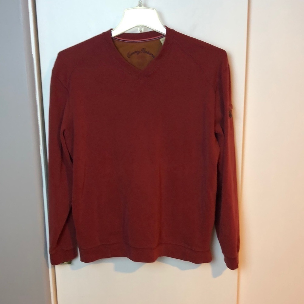 Tommy Bahama V-neck, long sleeve, 100% Pima cotton, SZ M, sweatshirt, maroon.